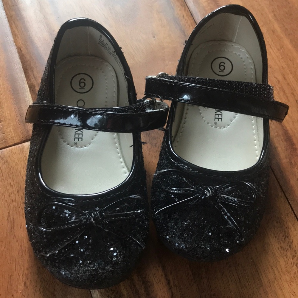 Little girls black dress flats